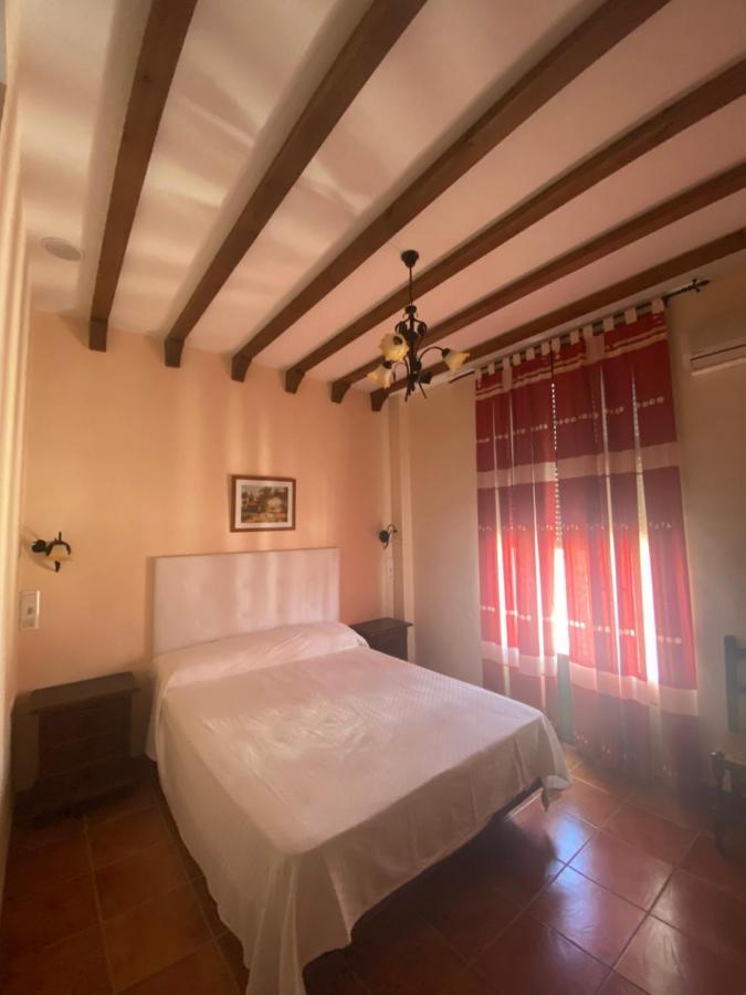 Hotel Meson Fuente Del Pino Olvera Buitenkant foto