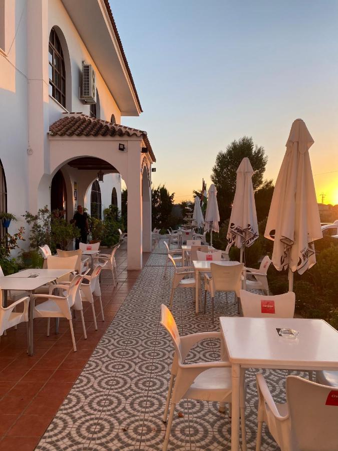 Hotel Meson Fuente Del Pino Olvera Buitenkant foto