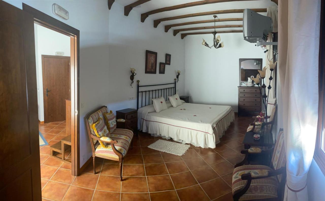 Hotel Meson Fuente Del Pino Olvera Buitenkant foto