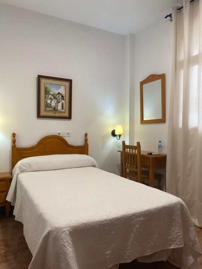 Hotel Meson Fuente Del Pino Olvera Buitenkant foto